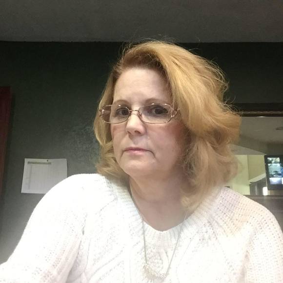 Meet your Posher, Joanna - Picture 1 of 1